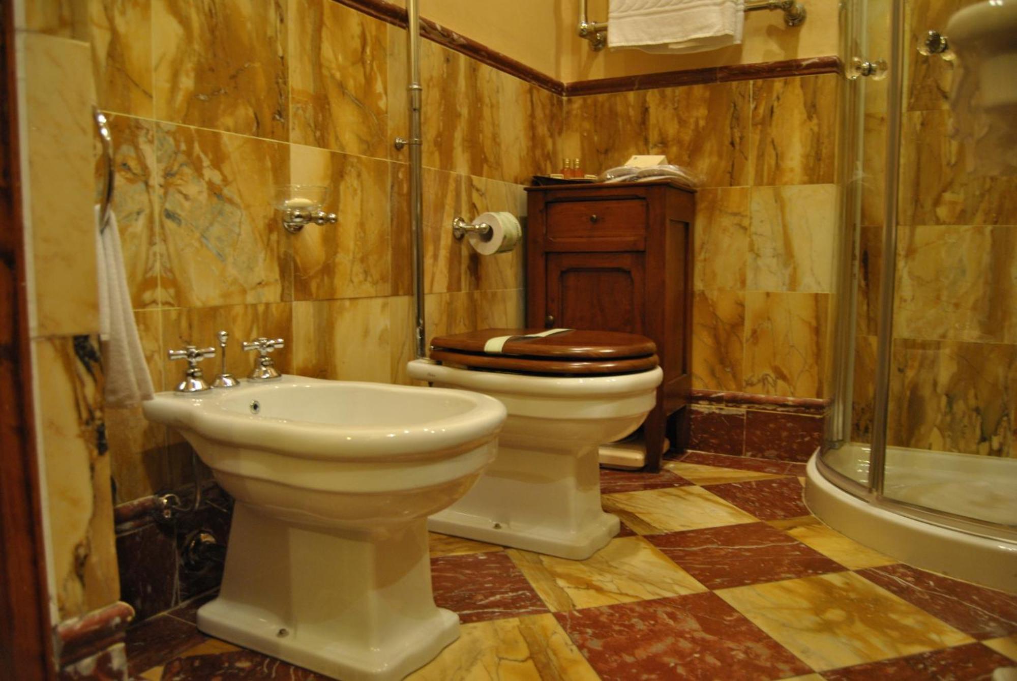 Residenza Palazzo Visdomini Bed and Breakfast Pietrasanta Kamer foto