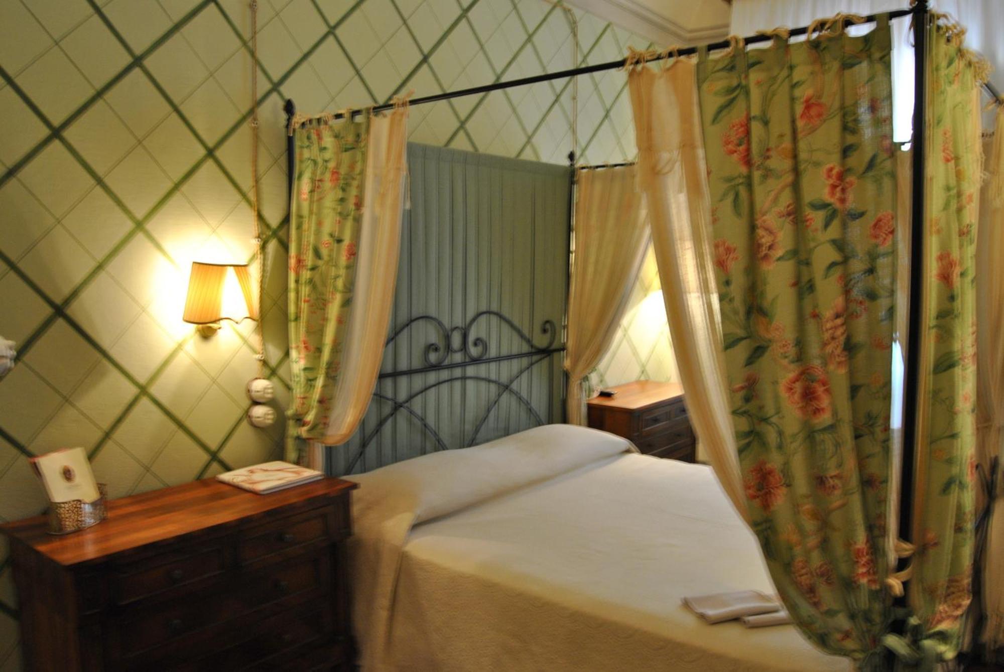 Residenza Palazzo Visdomini Bed and Breakfast Pietrasanta Kamer foto