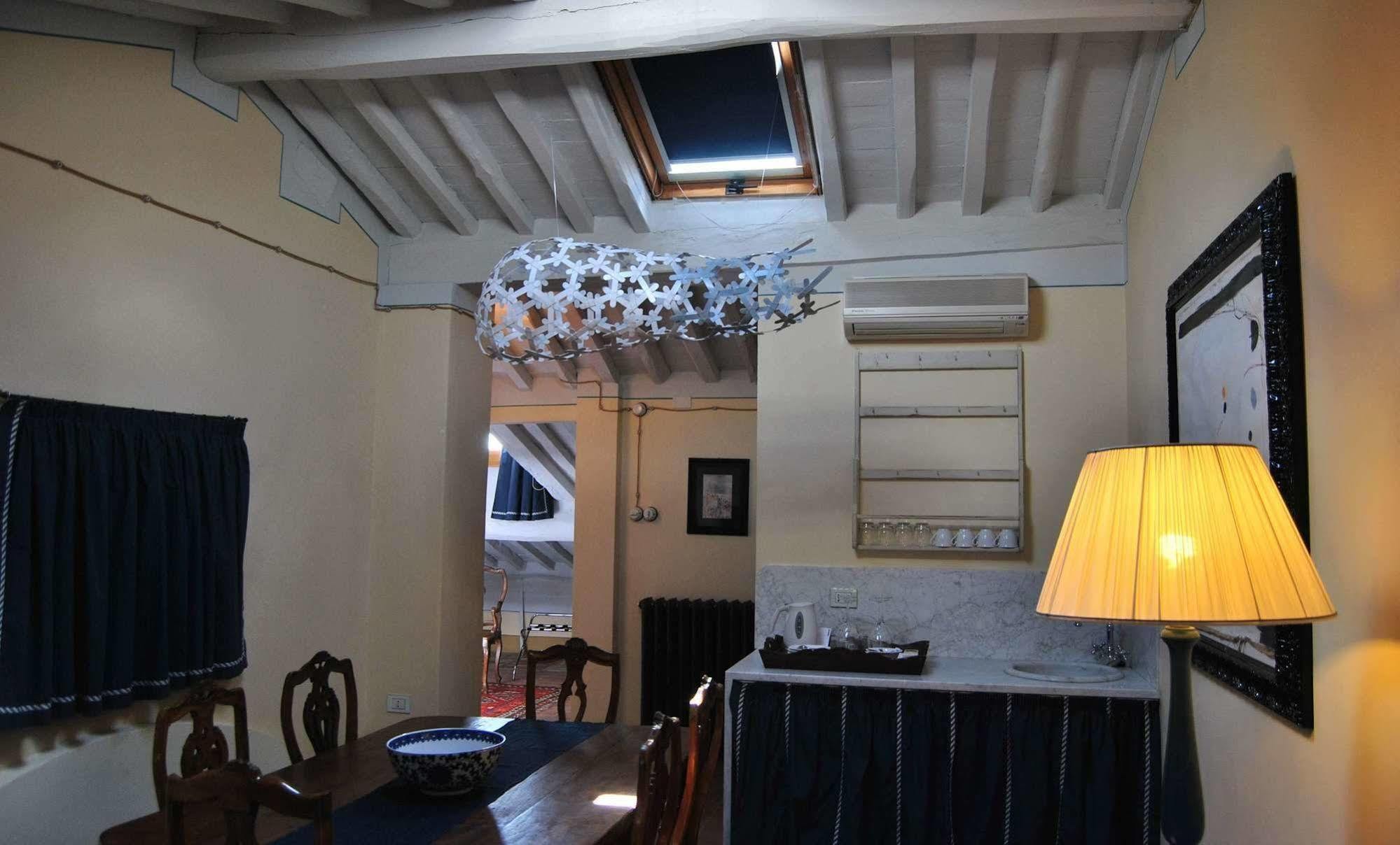 Residenza Palazzo Visdomini Bed and Breakfast Pietrasanta Buitenkant foto