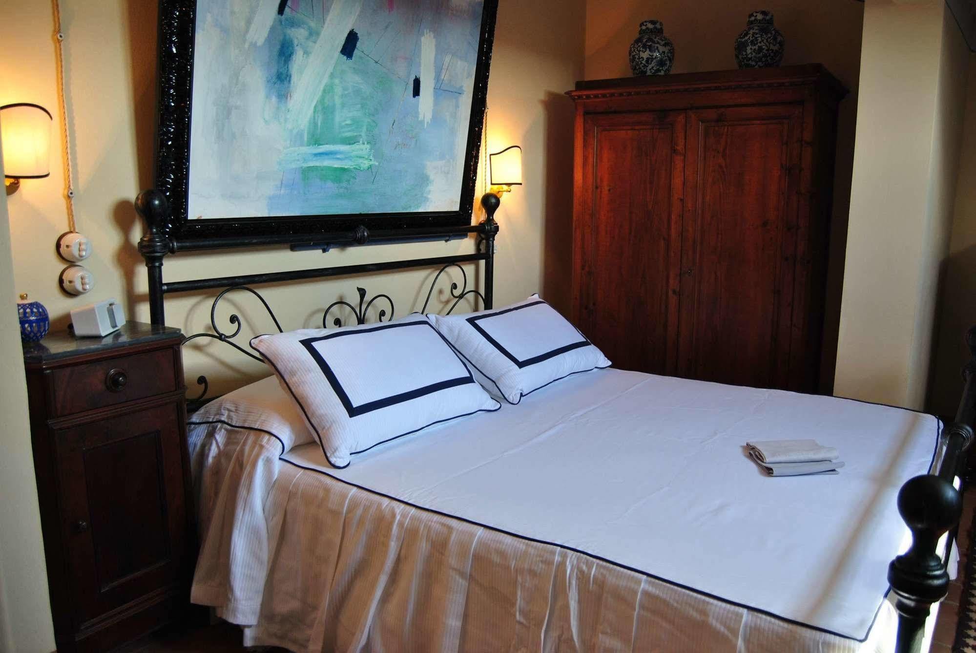 Residenza Palazzo Visdomini Bed and Breakfast Pietrasanta Buitenkant foto