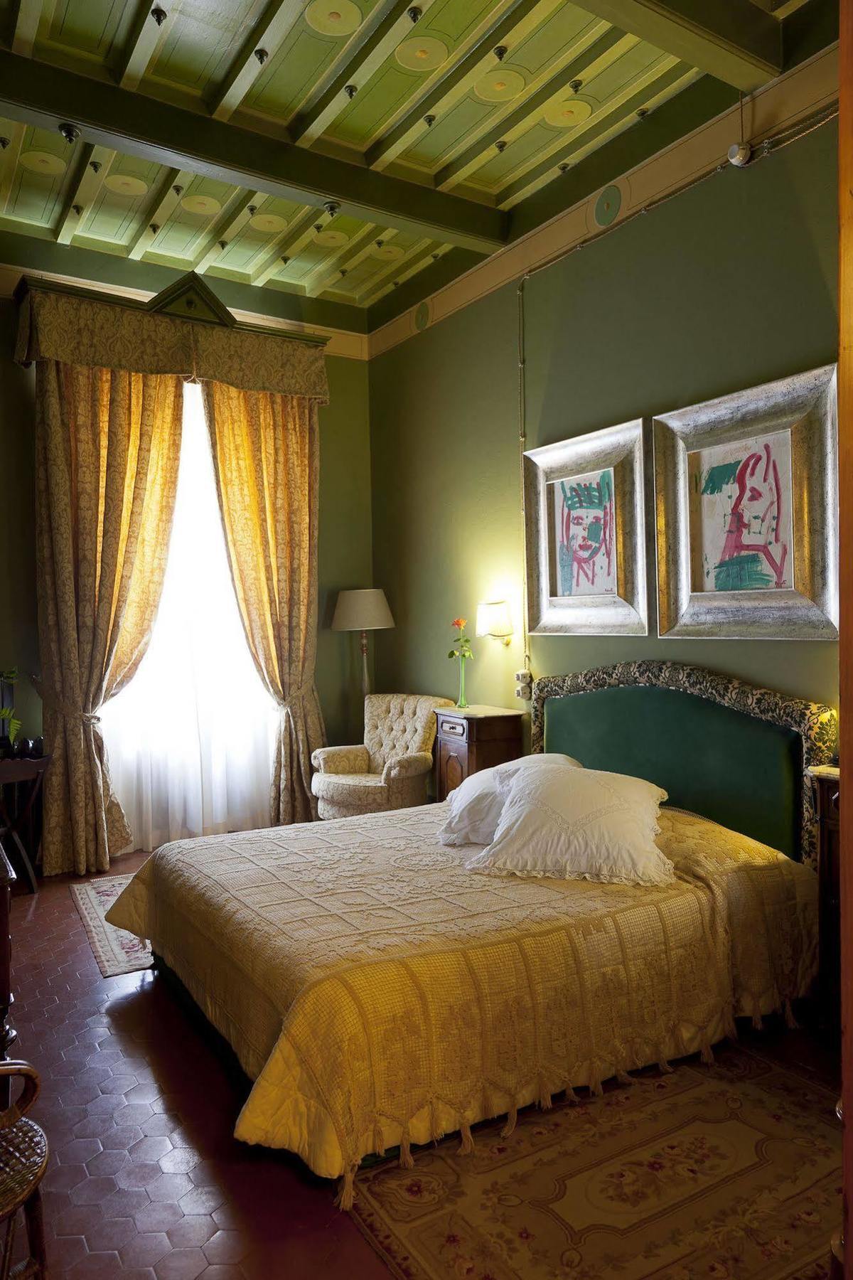 Residenza Palazzo Visdomini Bed and Breakfast Pietrasanta Buitenkant foto