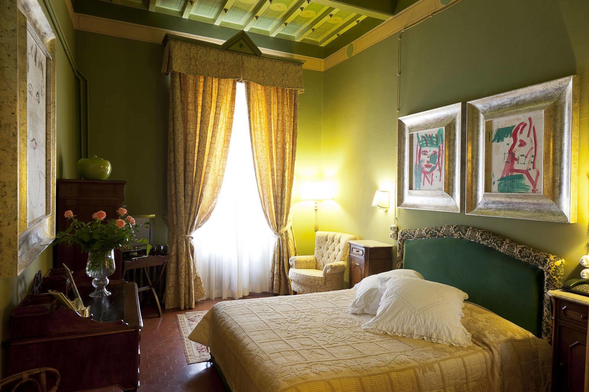 Residenza Palazzo Visdomini Bed and Breakfast Pietrasanta Buitenkant foto