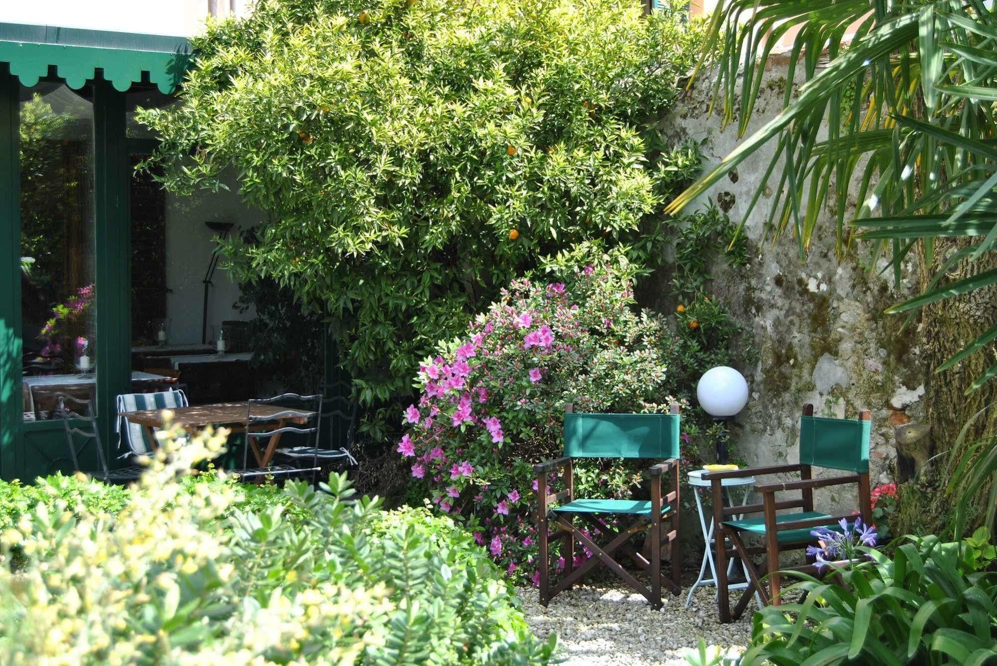 Residenza Palazzo Visdomini Bed and Breakfast Pietrasanta Buitenkant foto